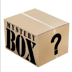 Women’s Mystery Outfit box